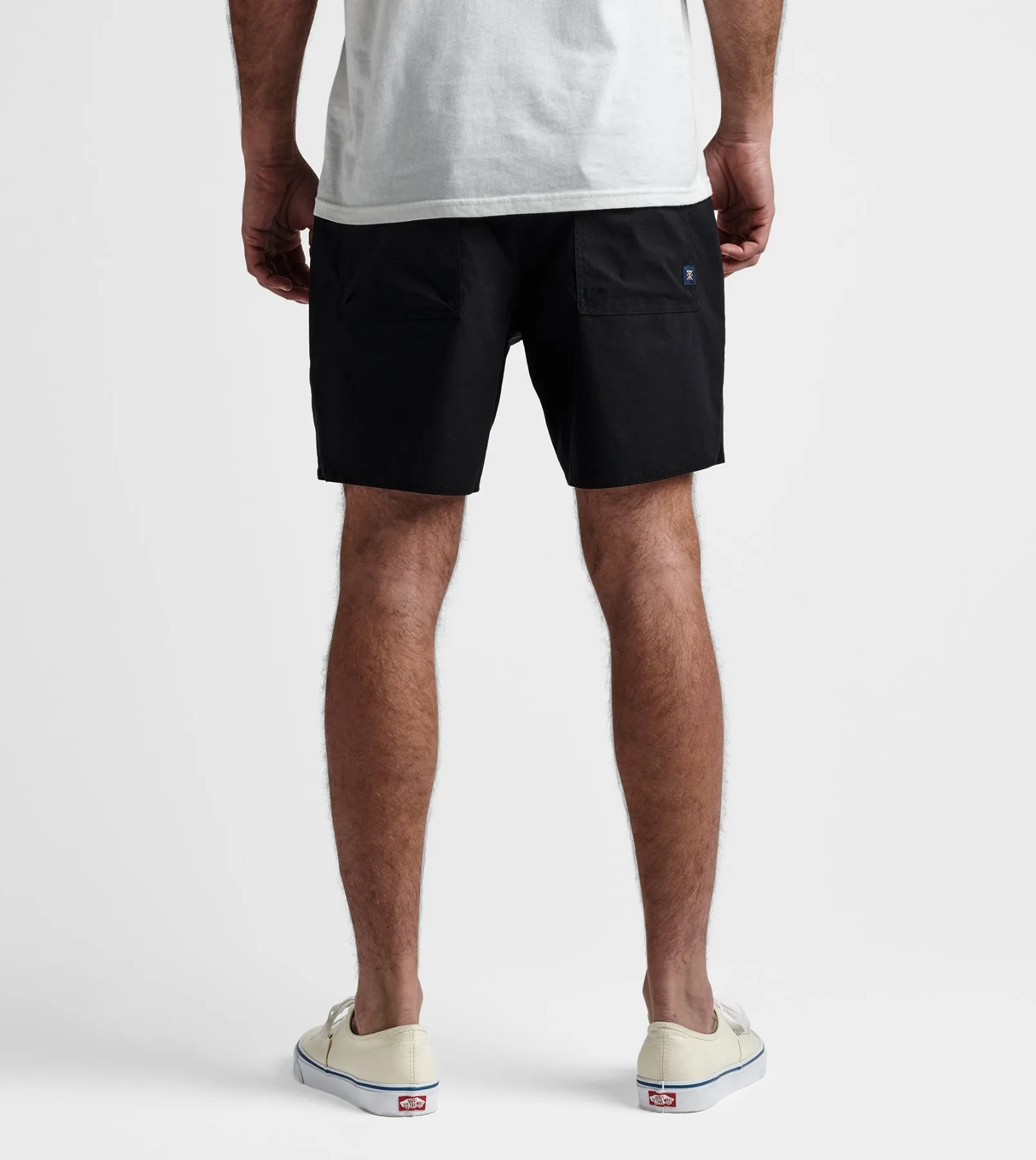 Layover Trail Shorts 17"