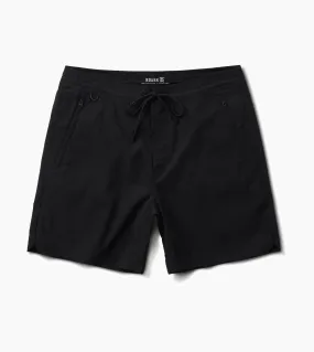 Layover Trail Shorts 17"